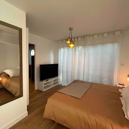 Beautifu Agathe Apartment Carnac